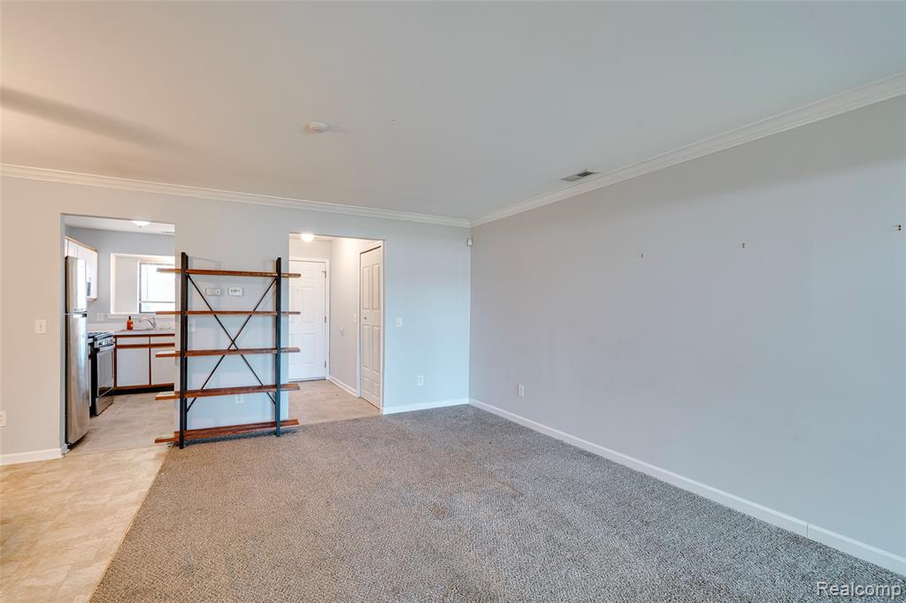 42481 Lilley Pointe Drive, Canton, MI 48187 — Photo 6