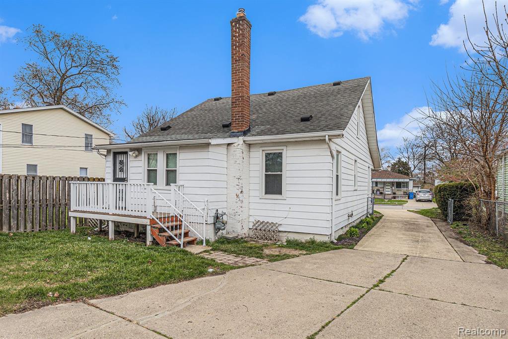 5402 Croissant Street, Dearborn Heights, MI 48125 — Photo 24