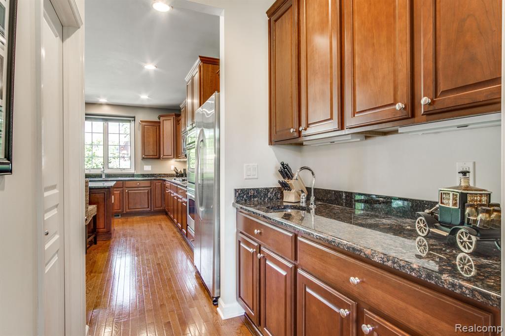 16026 JOHNSON CREEK Drive, Northville, MI 48168 — Photo 12