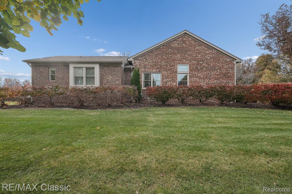 47595 Greenwich Drive, Novi, MI — Photo 49