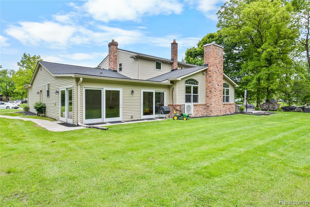 26060 Hidden Lane, Grosse Ile, MI 48138 — Photo 83