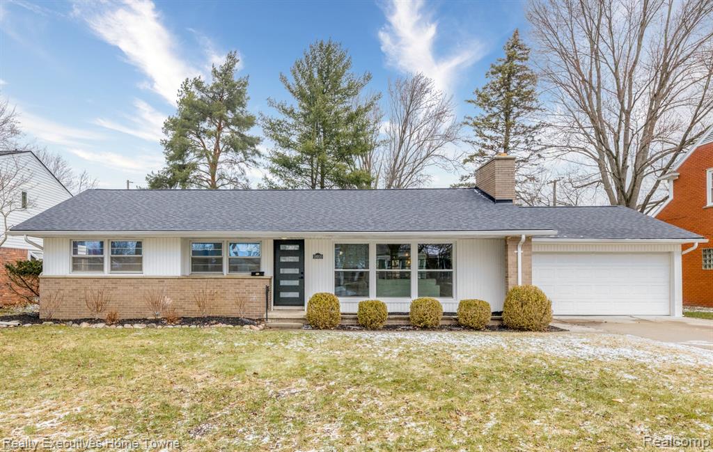 18910 Devonshire Street, Beverly Hills, MI 48025 — front exterior