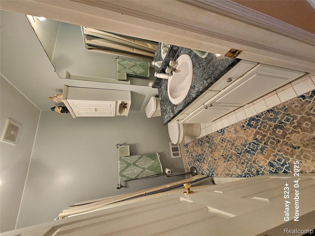 231 Kathy Circle, Linden, MI 48451 — Photo 10