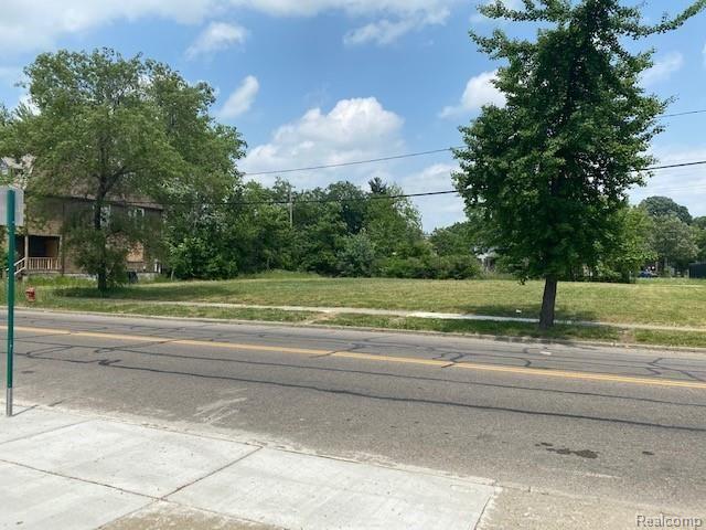 2218 VAN DYKE