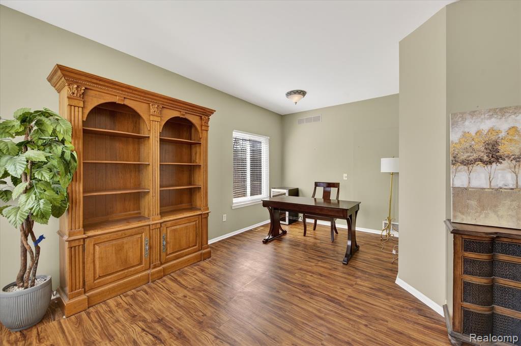 1783 Andover Boulevard, Howell, MI 48843 — Photo 4