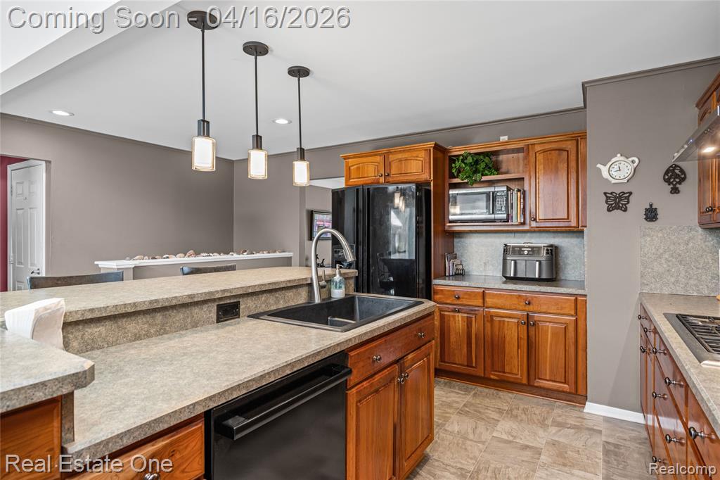 25202 Anchorage Street, Harrison Township, MI — Photo 17