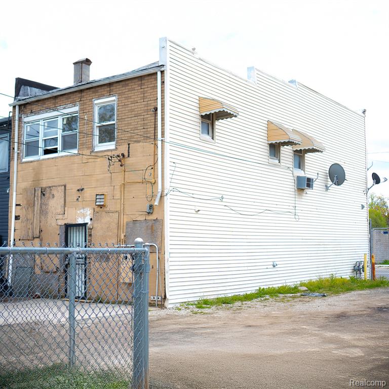 19510 W Warren Avenue, Detroit, MI 48228 — Photo 14