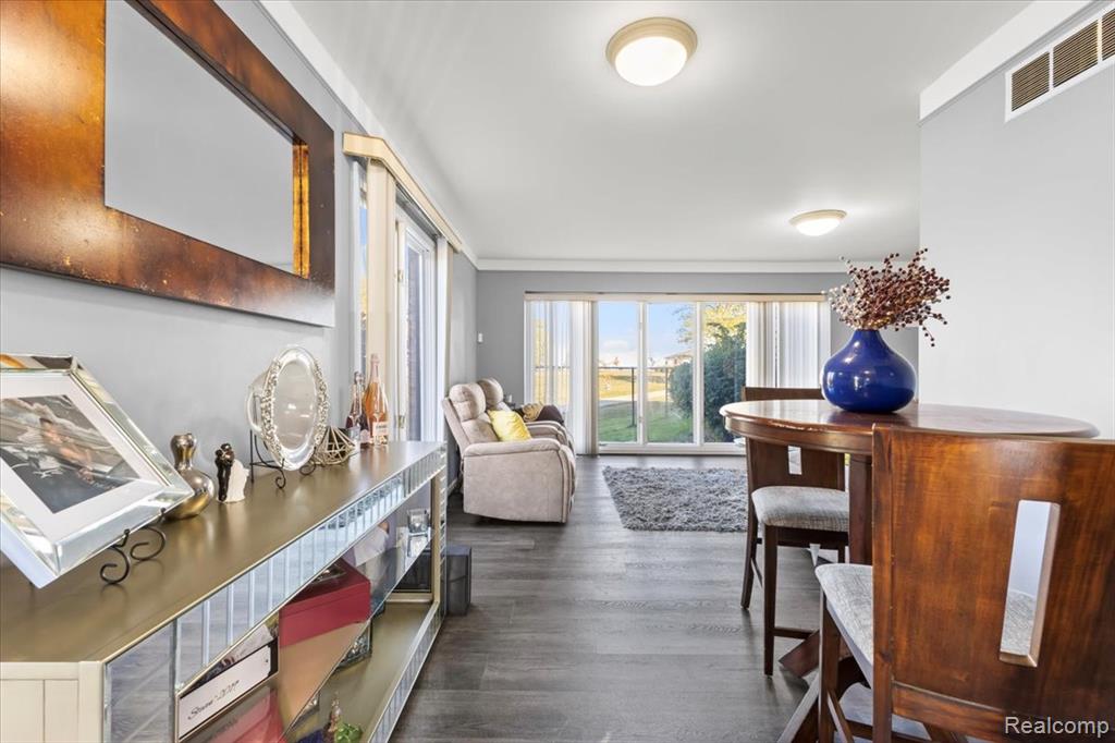 203 Lac Sainte Claire Drive, Saint Clair Shores, MI, 48082