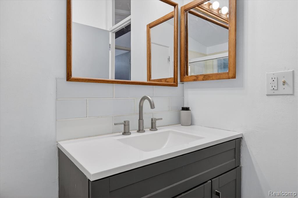 2344 S Circle Drive, Ann Arbor, MI 48103 — Photo 22