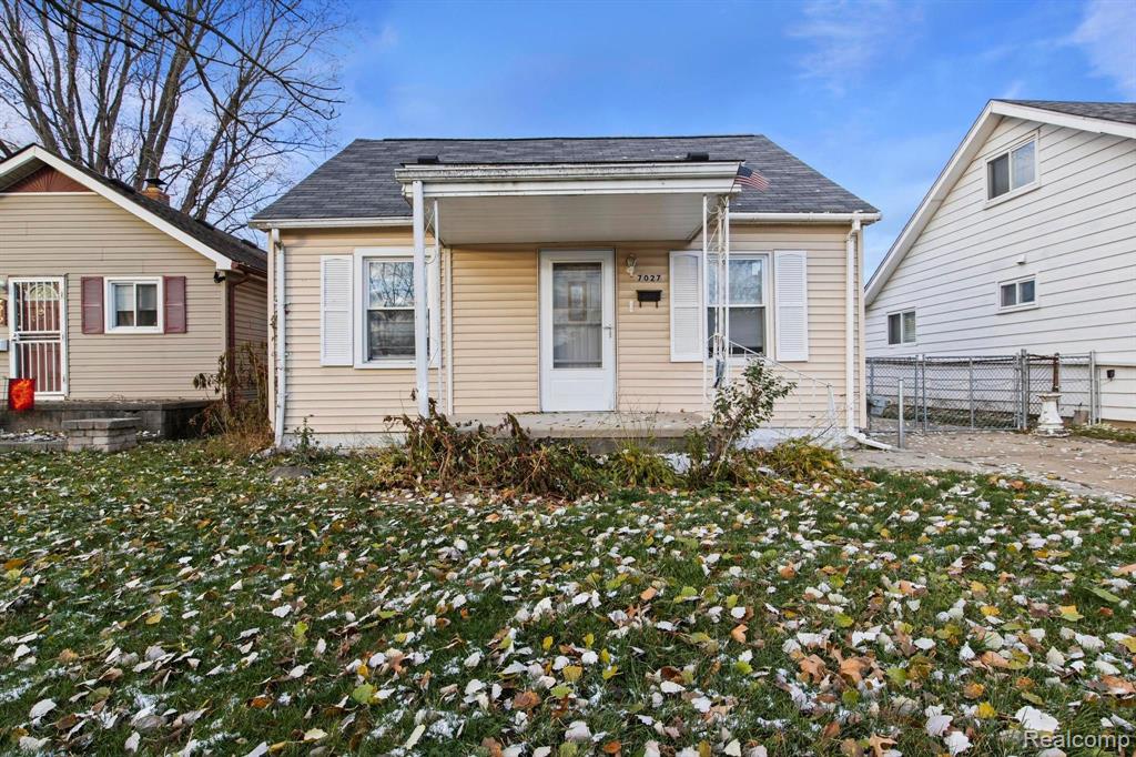 7027 HUDSON Avenue, Warren, MI 48091 — Photo 2