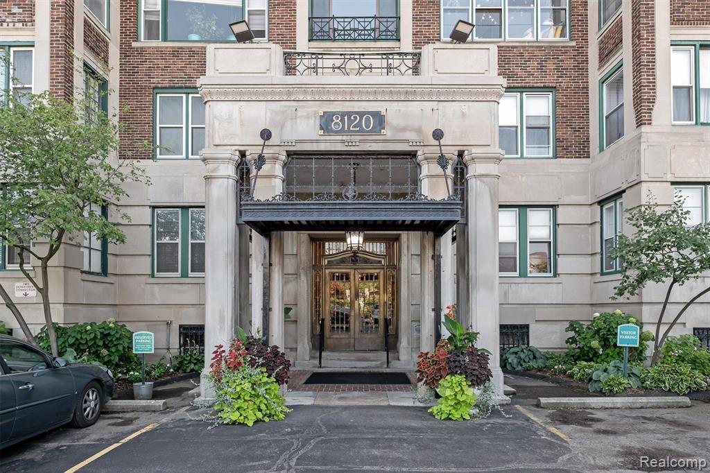 8120 E Jefferson Avenue, 7D, Detroit, MI 48214 — front exterior