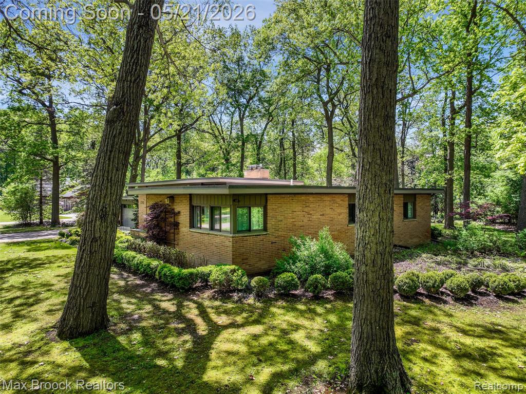 255 N Berkshire Road, Bloomfield Hills, MI 48302 — Photo 45