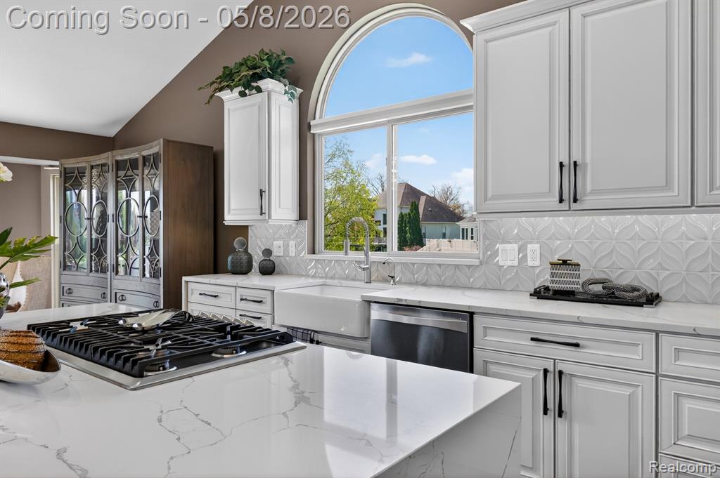 8955 Sandy Ridge Drive, White Lake, MI — Photo 14