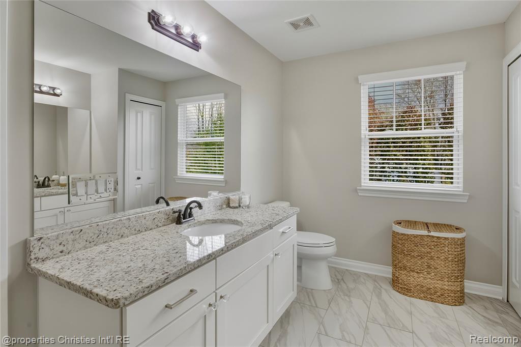 9024 Elmhurst Avenue, Plymouth, MI 48170 — Photo 40