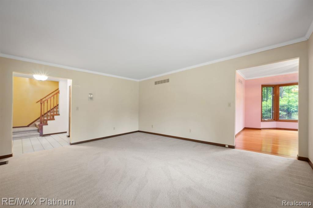 12902 Autumn Ridge Court, Milford, MI 48380 — Photo 12