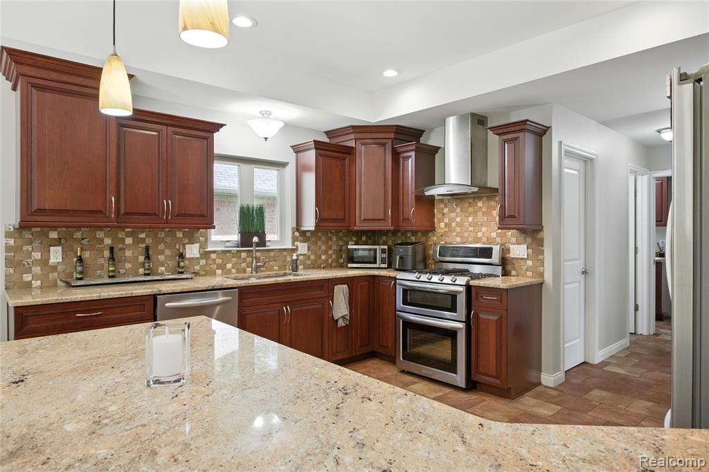 55937 Fallbrooke Drive, Macomb, MI 48042 — Photo 10