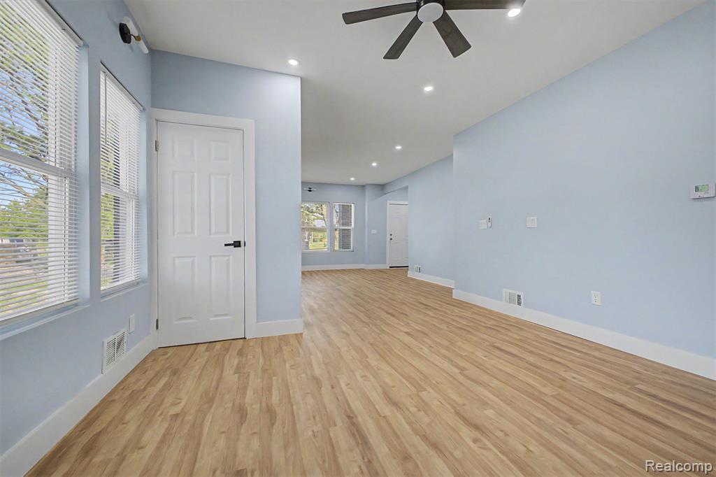 5060 S Clarendon Street, Detroit, MI 48204 — Photo 11