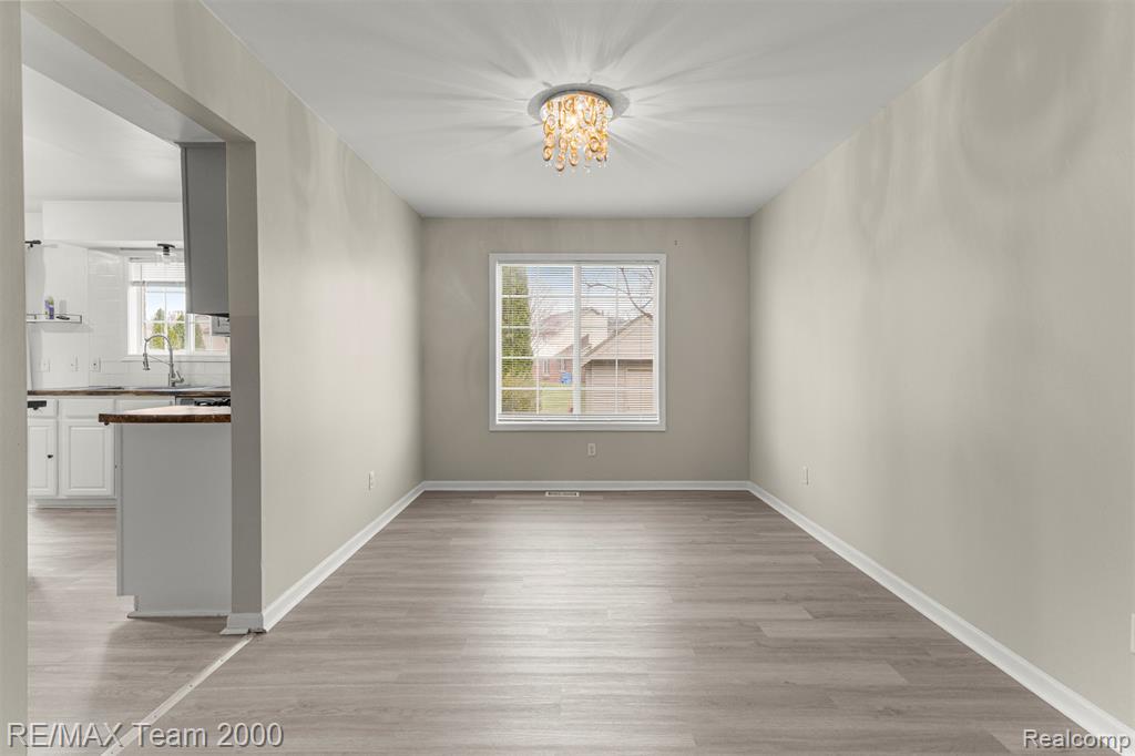 21717 Hildebrandt Drive, Flat Rock, MI 48134 — Photo 8