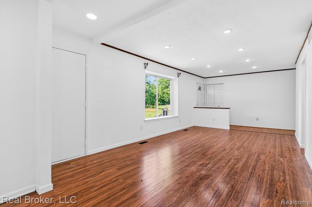 48050 Hull Road, Belleville, MI 48111 — Photo 5