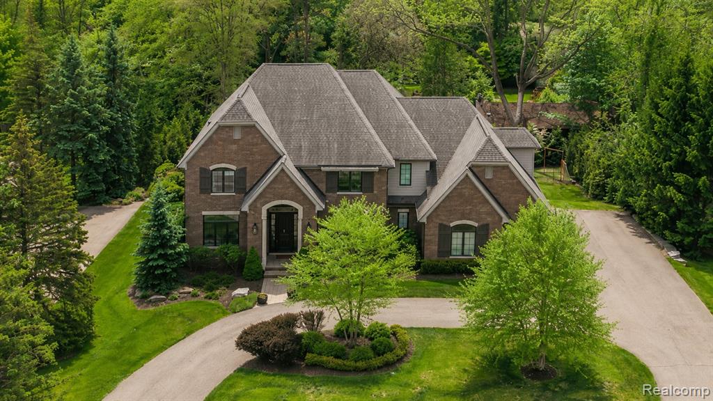 4345 SPRUCE HILL Lane, Bloomfield Hills, MI 48301 — Photo 2