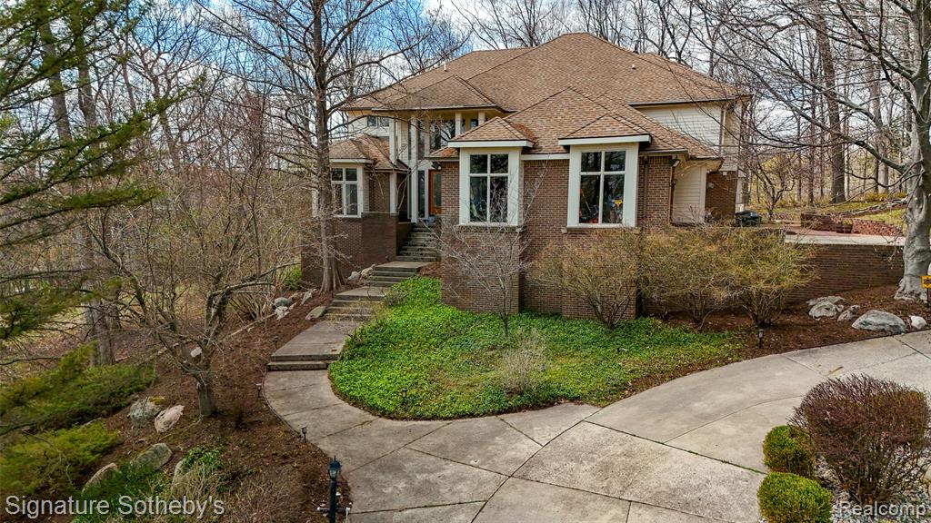 2131 Birchwood Way, Bloomfield Hills, MI 48302 — Photo 44