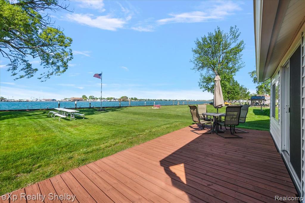 8395 N Channel Drive, Algonac, MI 48001 — Photo 5