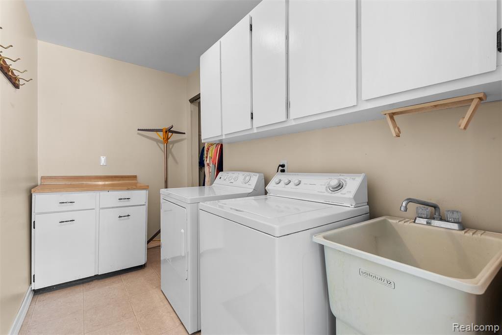 487 Pinehurst Drive, Rochester Hills, MI 48309 — Photo 19