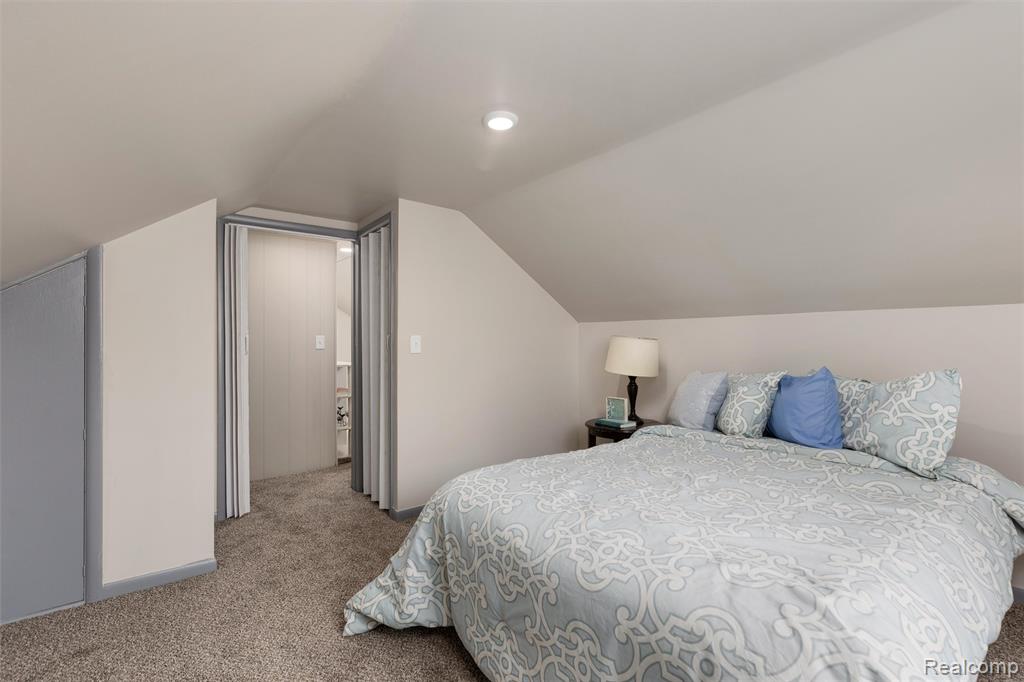 77 W Brickley Avenue, Hazel Park, MI 48030 — Photo 15
