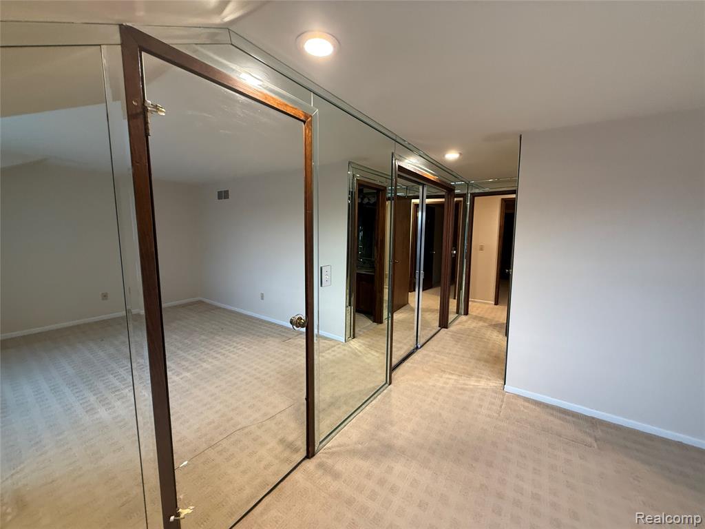 6302 Laurentian Court, Flint, MI 48532 — Photo 18