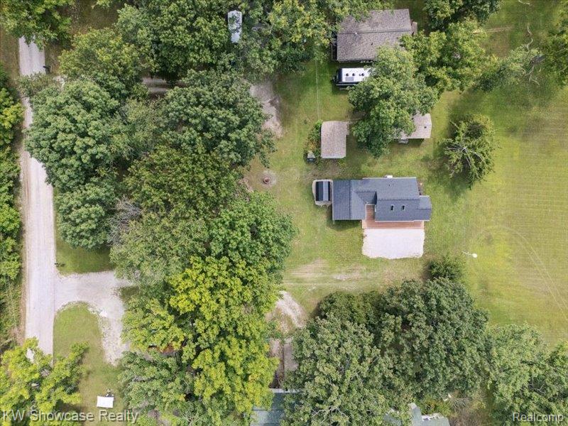 4581 Parker Drive, Howell, MI 48843 — Photo 32