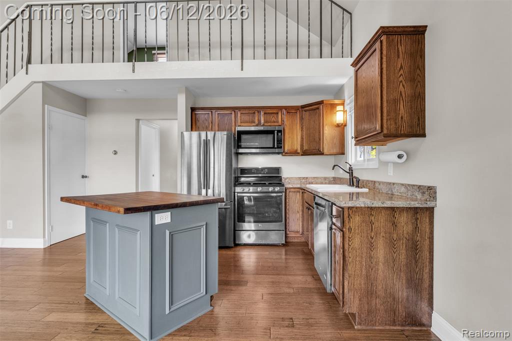 920 Hickory Ridge Circle, Milford, MI 48380 — Photo 16