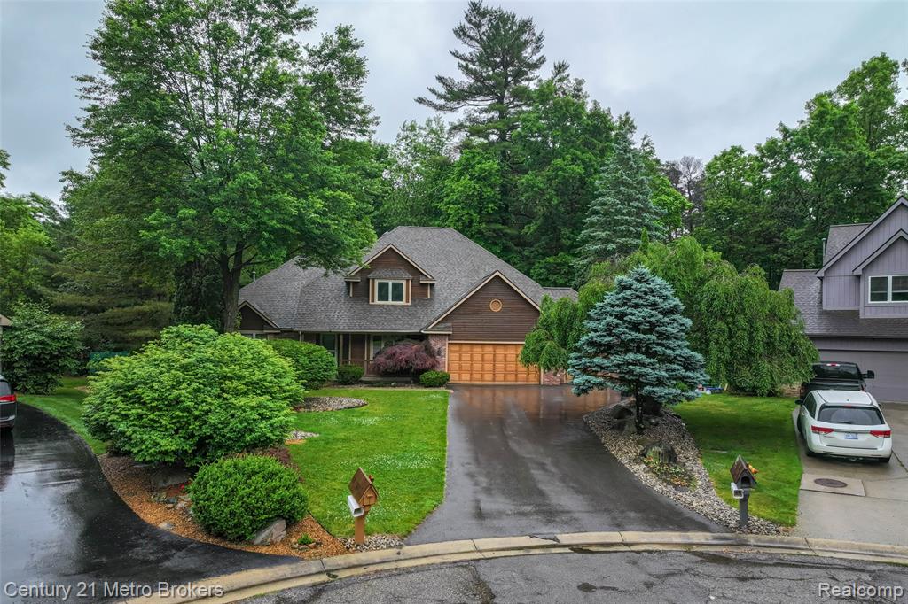 751 River Edge Court, Flushing, MI 48433 — Photo 29