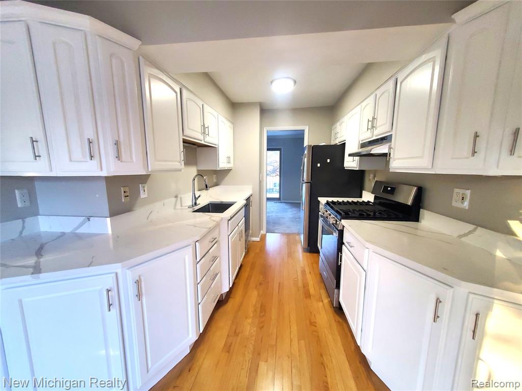 673 Oakbrook W, Rochester Hills, MI 48307 — Photo 6