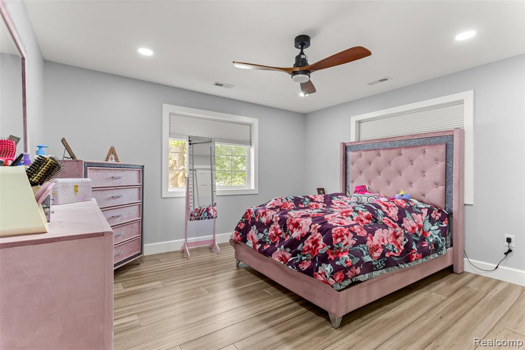 5908 Kinmore Street, Dearborn Heights, MI 48127 — Photo 38