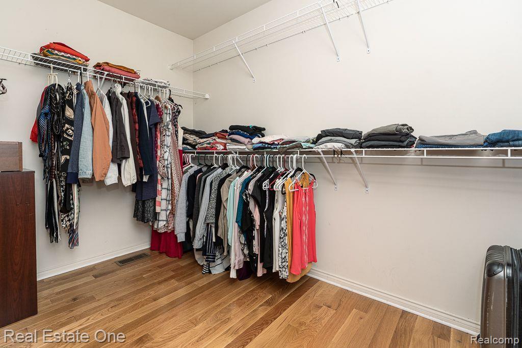 985 Monterey Lane, Rochester Hills, MI 48307 — Photo 36
