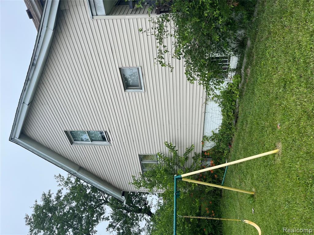 6665 Holcomb Street, Detroit, MI 48213 — Photo 3