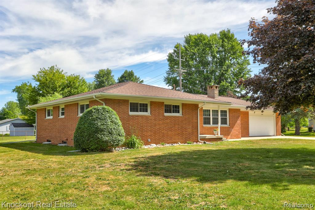 5992 Dubois Road, Vassar, MI 48768 — Photo 58