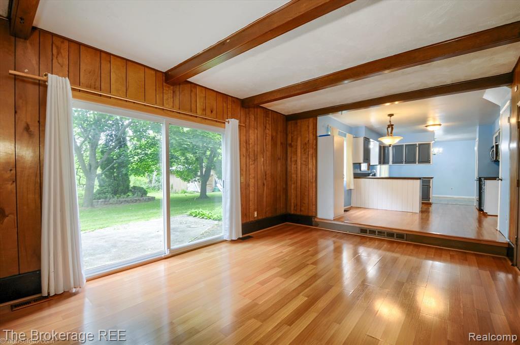 732 E Grand Blanc Road, Grand Blanc, MI 48439 — Photo 9