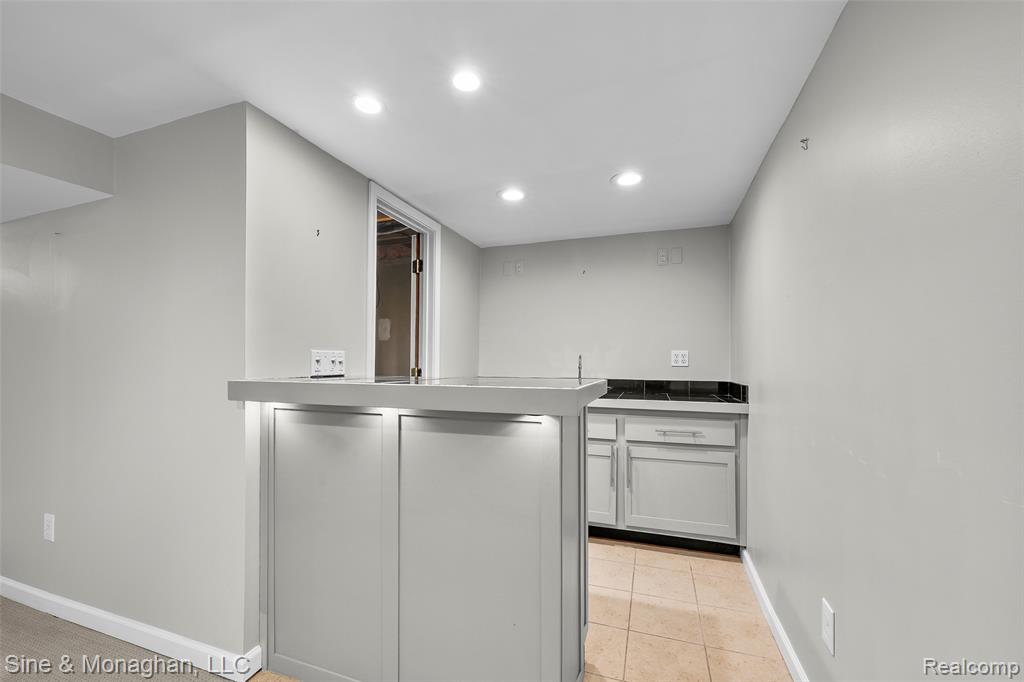 4419 Robinwood Avenue, Royal Oak, MI 48073 — Photo 31