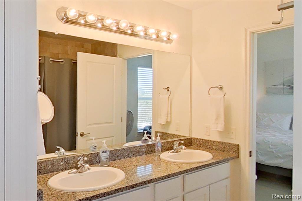 951 N Mill Street, South Lyon, MI 48178 — Photo 33