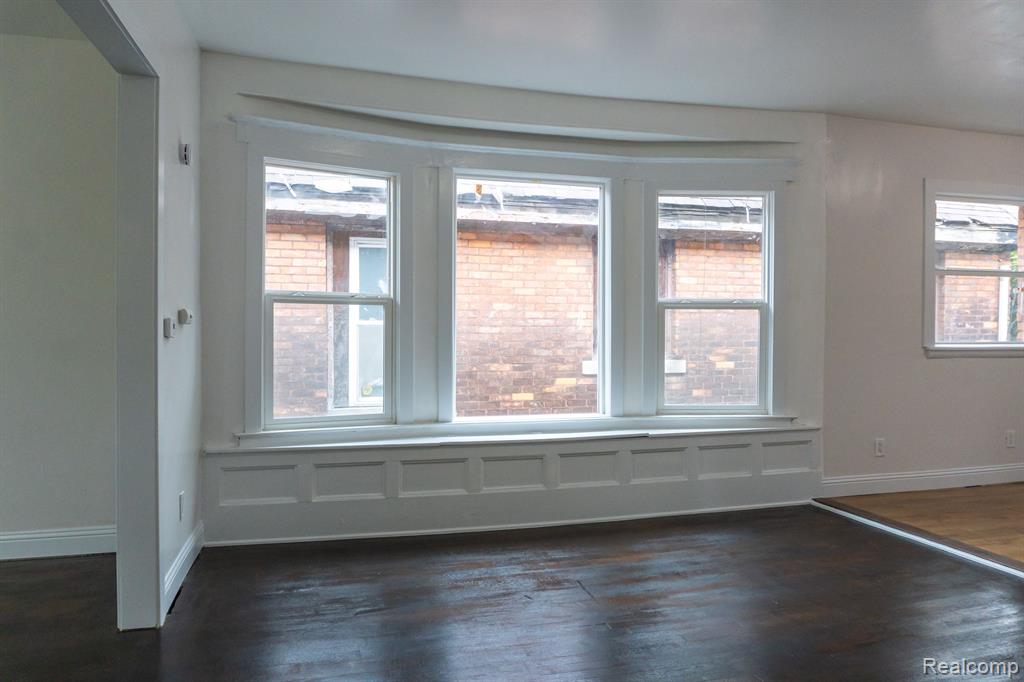 3927 SAINT CLAIR Street, Detroit, MI 48214 — Photo 41