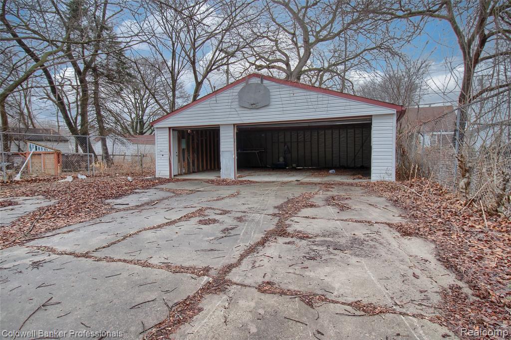 12897 Riad Street, Detroit, MI 48224 — Photo 23