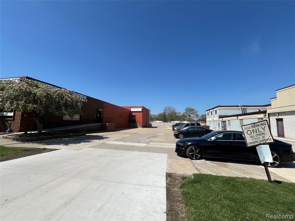 30549 Stephenson Highway, Madison Heights, MI 48071 — Photo 18
