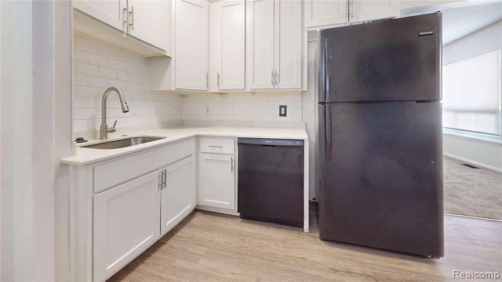 733 Livingston Avenue, Pontiac, MI 48340 — Photo 3