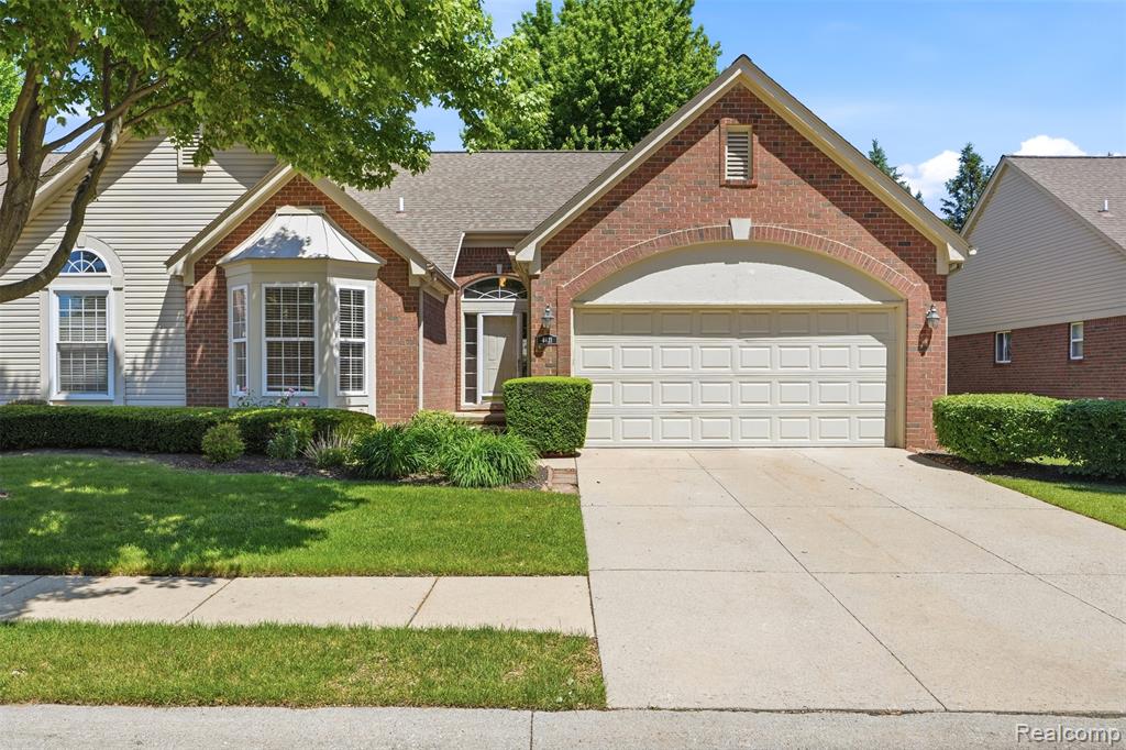 4421 Honeysuckle Drive, Sterling Heights, MI 48314 — Photo 2