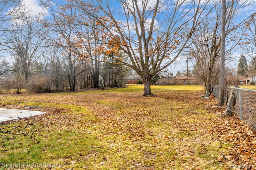 237 Marlborough Drive, Bloomfield Hills, MI 48302 — Photo 31