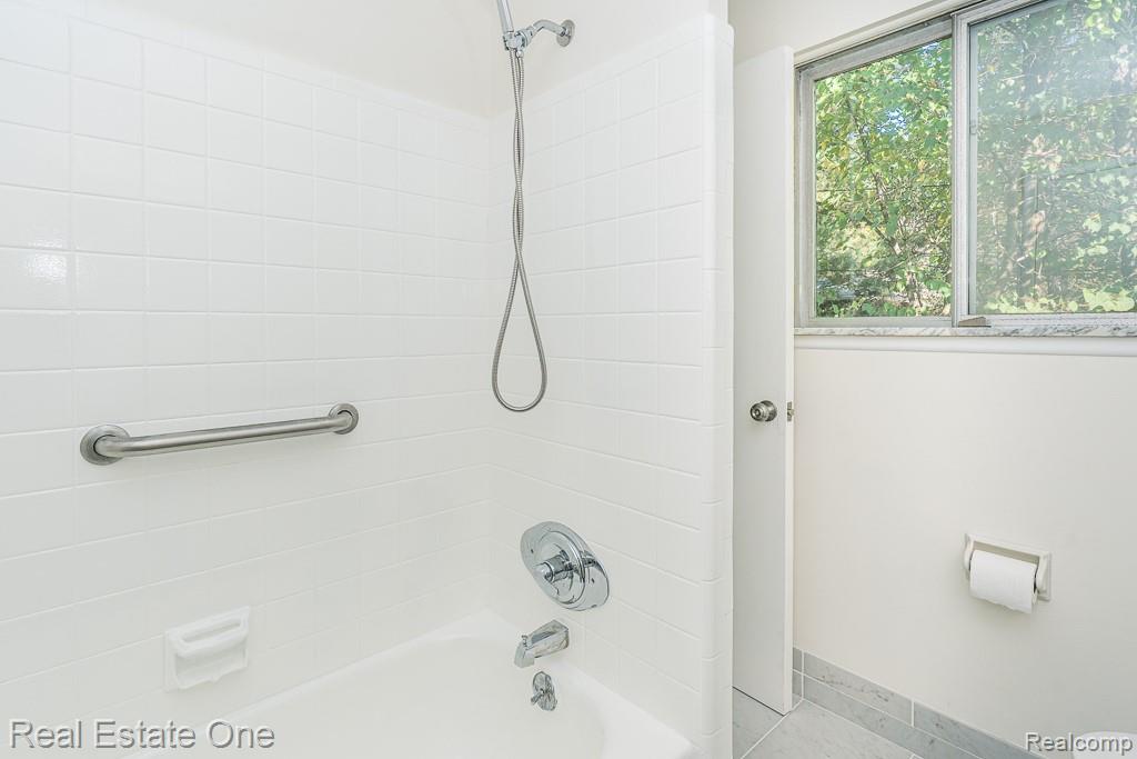 751 Troywood Drive, Troy, MI 48083 — Photo 24