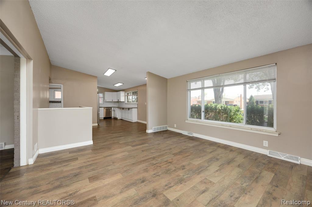 1720 Westbrook Drive, Madison Heights, MI 48071 — Photo 16