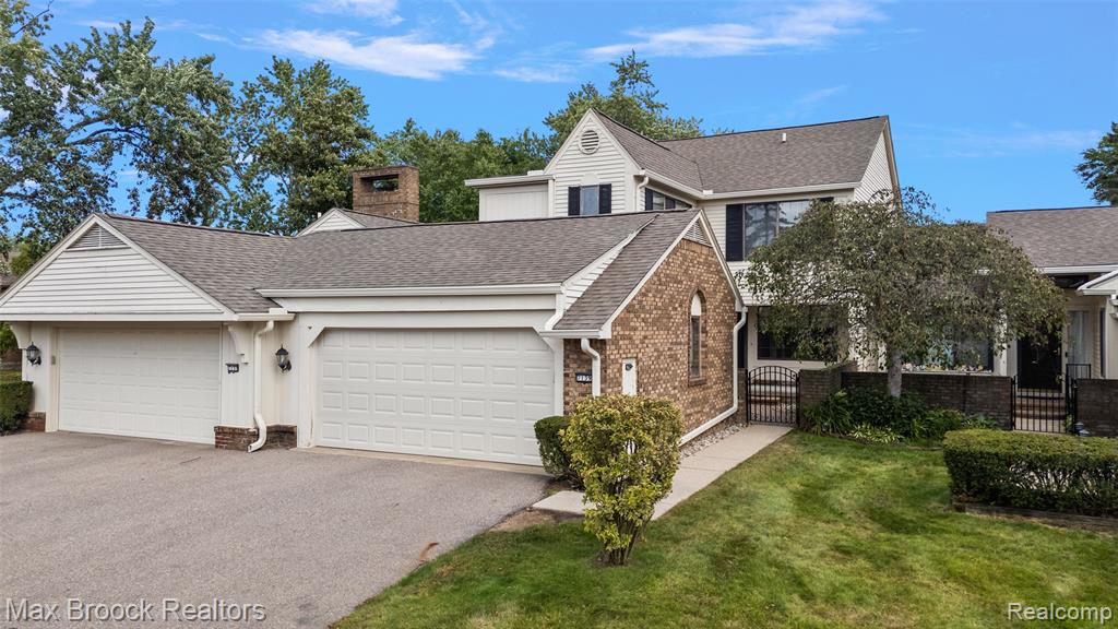 7139 Creeks Crossing, West Bloomfield, MI