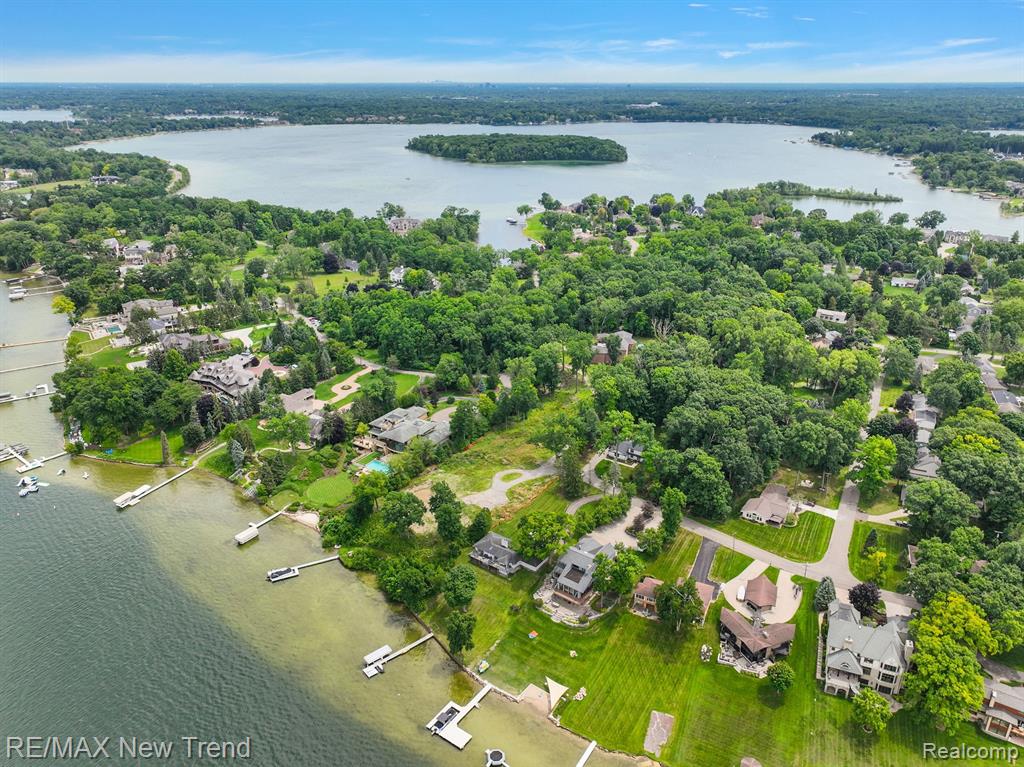 4796 DOW RIDGE Road, Orchard Lake Village, MI 48324 — Photo 27